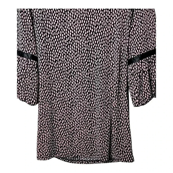 1592. NINE WEST HALF SLEEVE BLOUSE FLOWY BUBBLE‎ SLEEVES SIZE LARGE GEOMETRIC - Picture 9 of 9